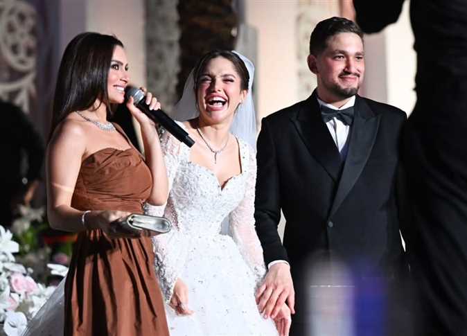 الفنانة رنا رئيس